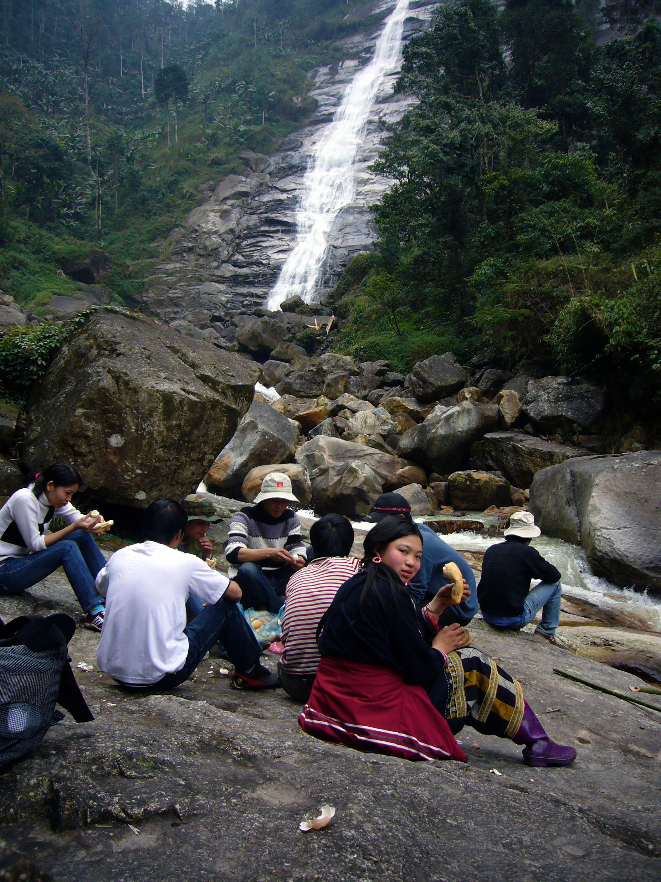 Sapa hike 3 day itinerary : Seo Mi Ty – Ta Trung Ho route