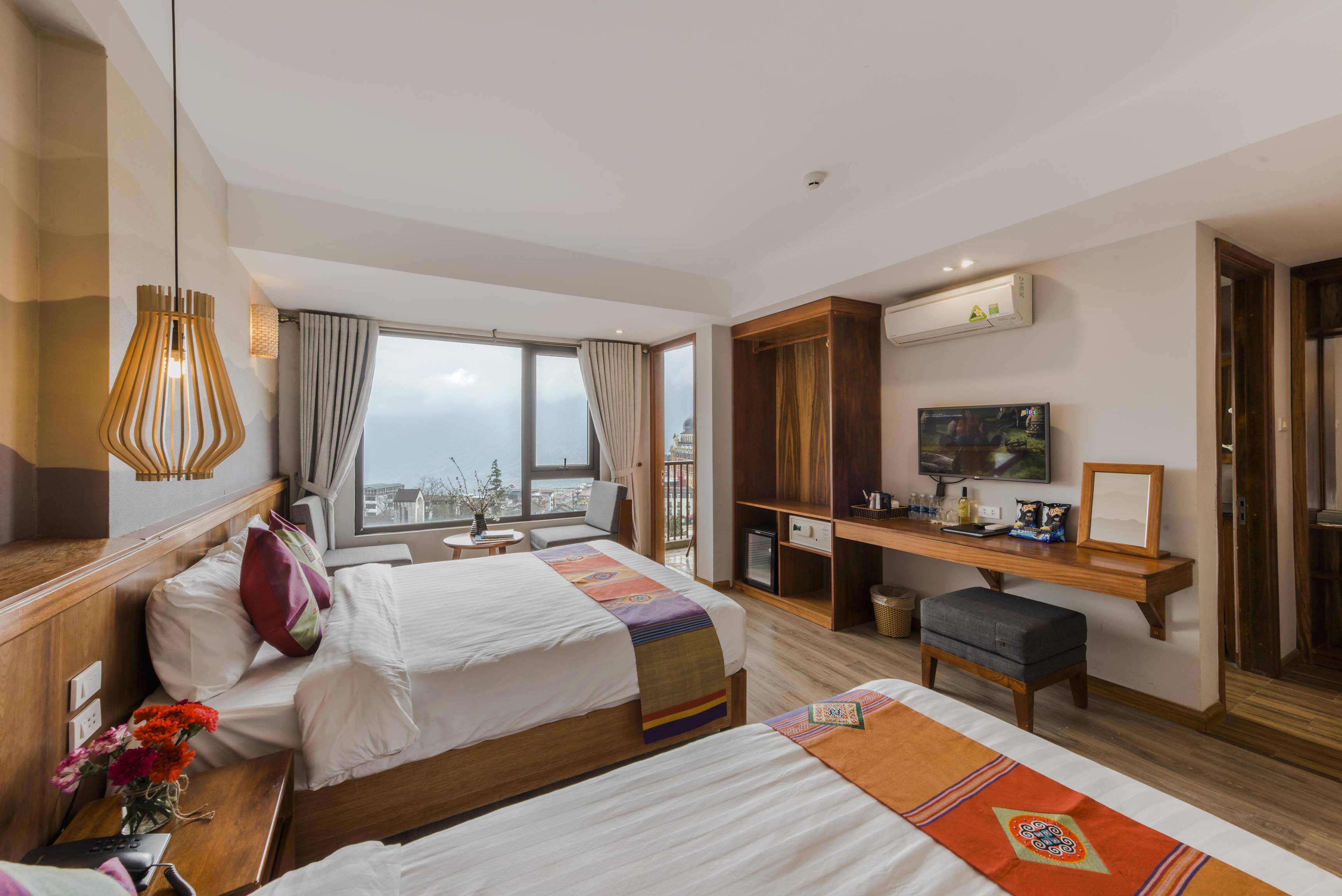 Family Panoramic view