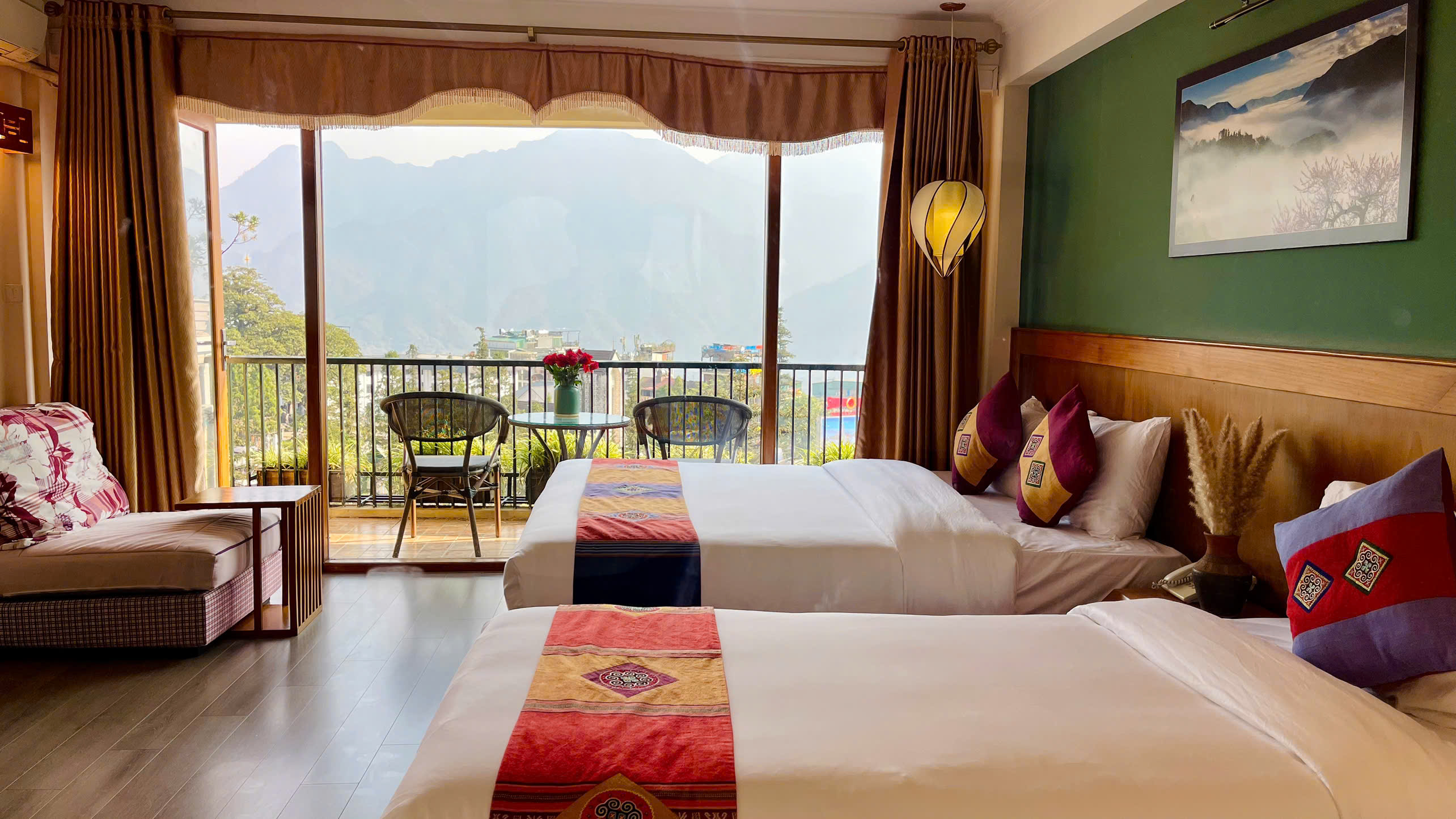 Family Panoramic view