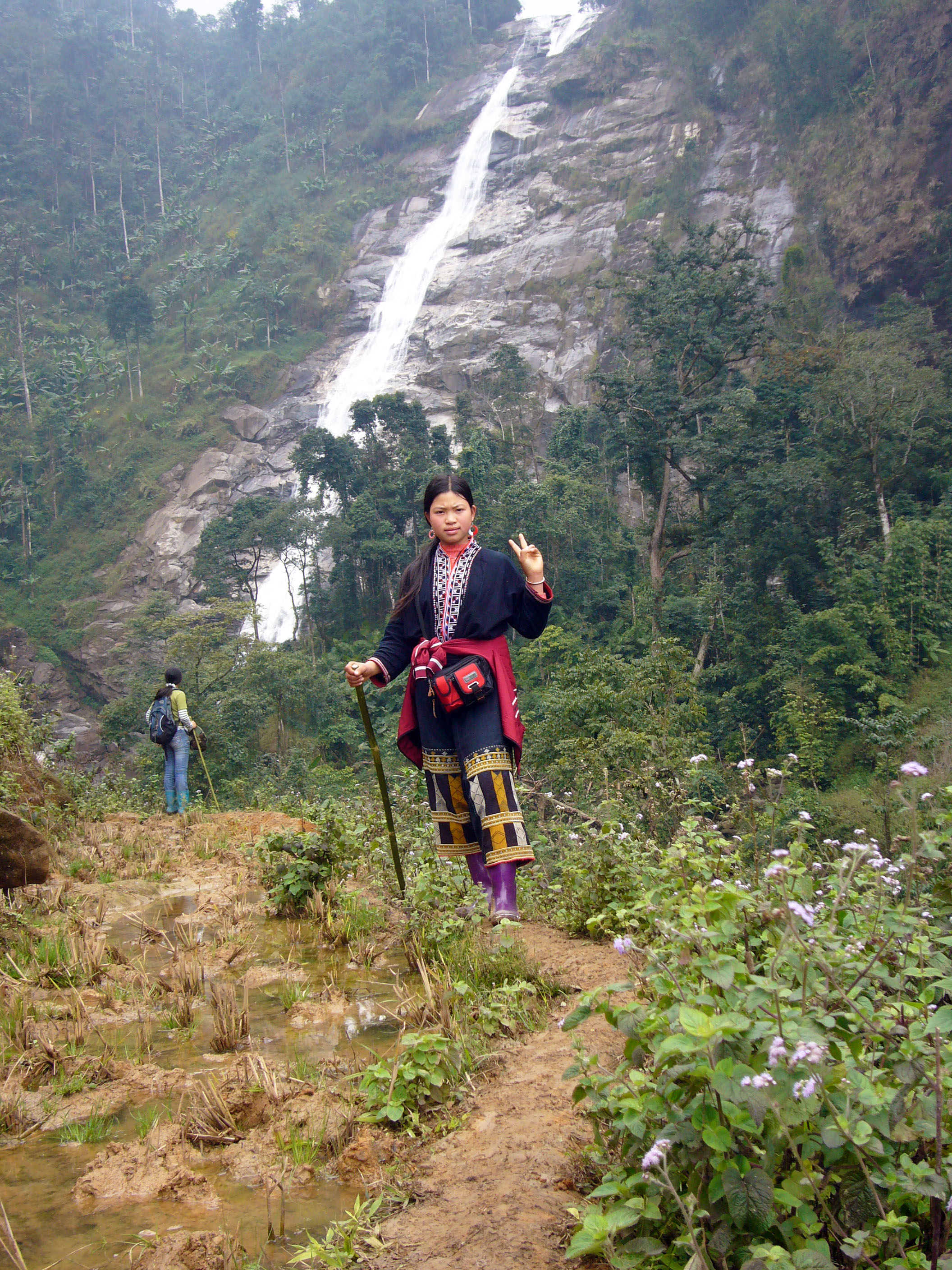 Sapa hike 3 day itinerary : Seo Mi Ty – Ta Trung Ho route